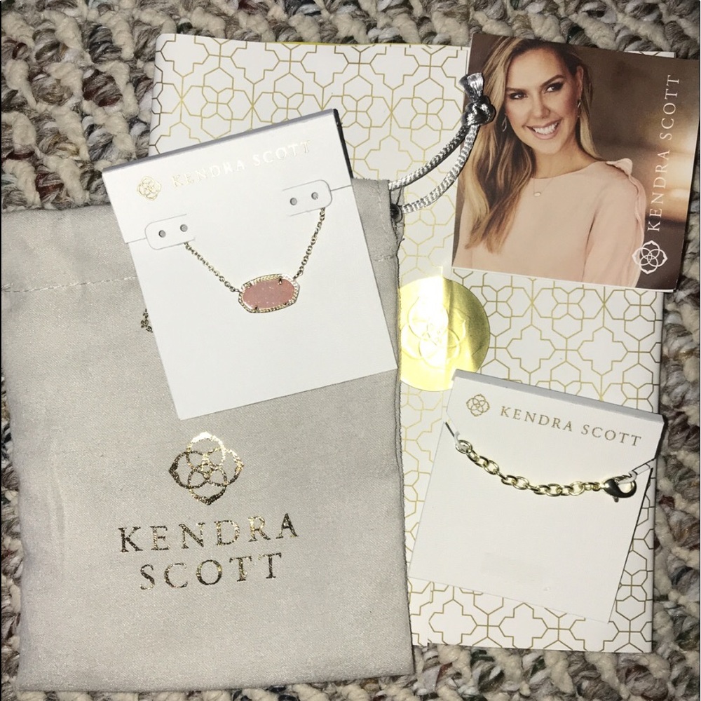 Kendra Scott necklace and gold extender.